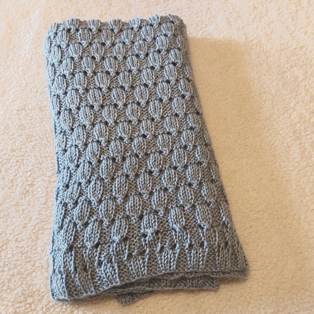 🌺 NEW Hand Crafted (Knit) Blue Baby Blanket